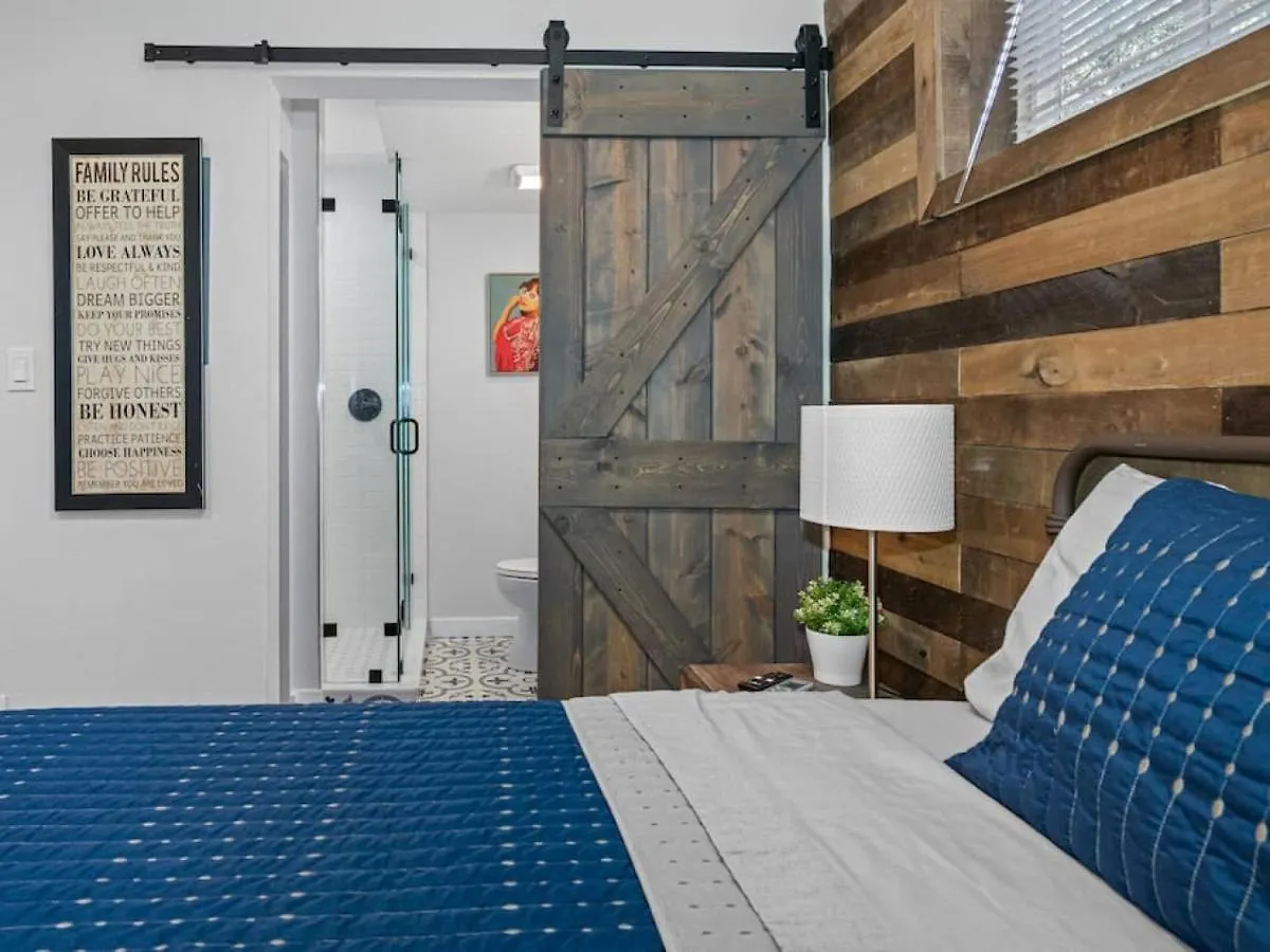 South Tampa Central Location Efficiency Suite 0*,  United States